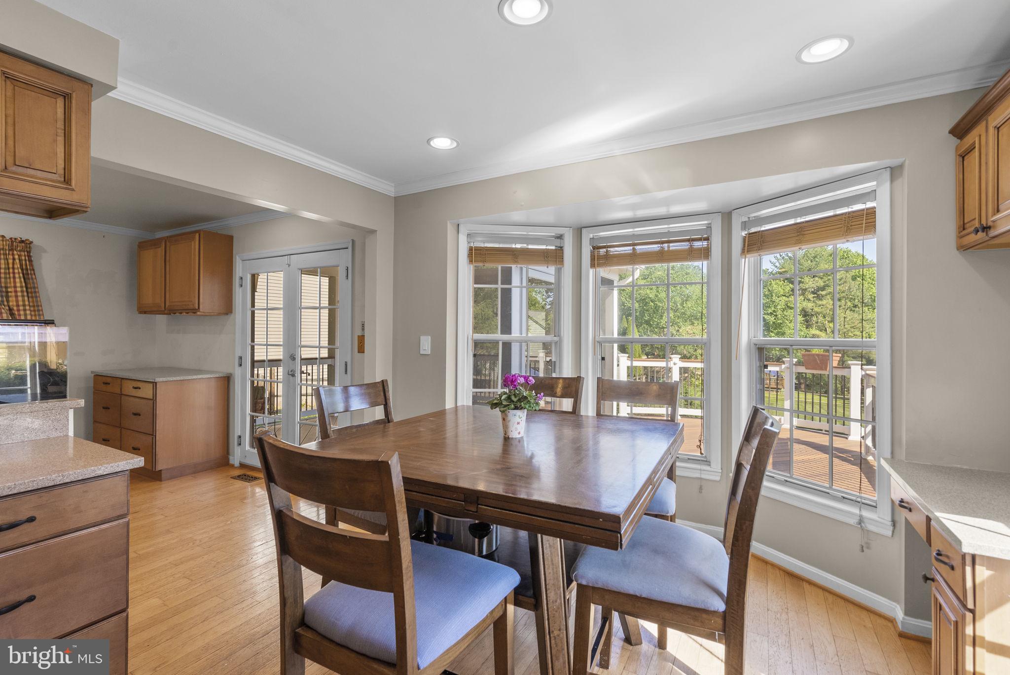 11645 Sun Cir Way Columbia, MD 21044 - Photo 10 of 44 eat in kitchen