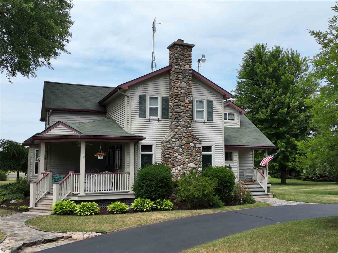 12143 Bell Road Burt, MI 48417 - Photo 3 of 51