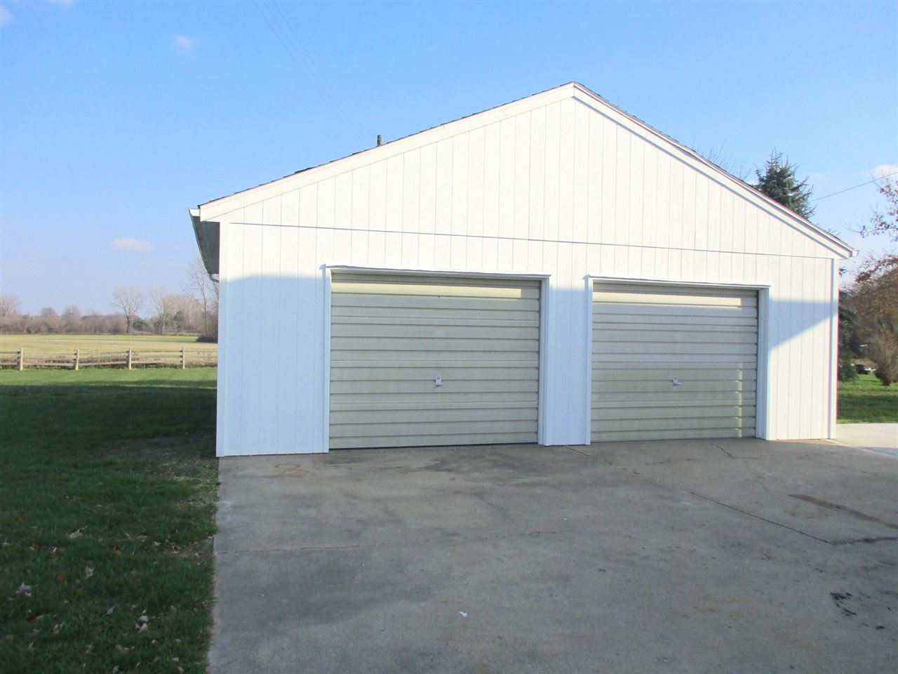 4951 Brown Road Durand, MI 48429 - Photo 6 of 36 31307908-5.JPG
