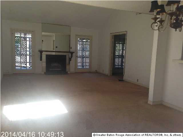 8256 Governor Drive, Unit 4 Baton Rouge, LA 70820 - Photo 3 of 16 Gallery Image 3