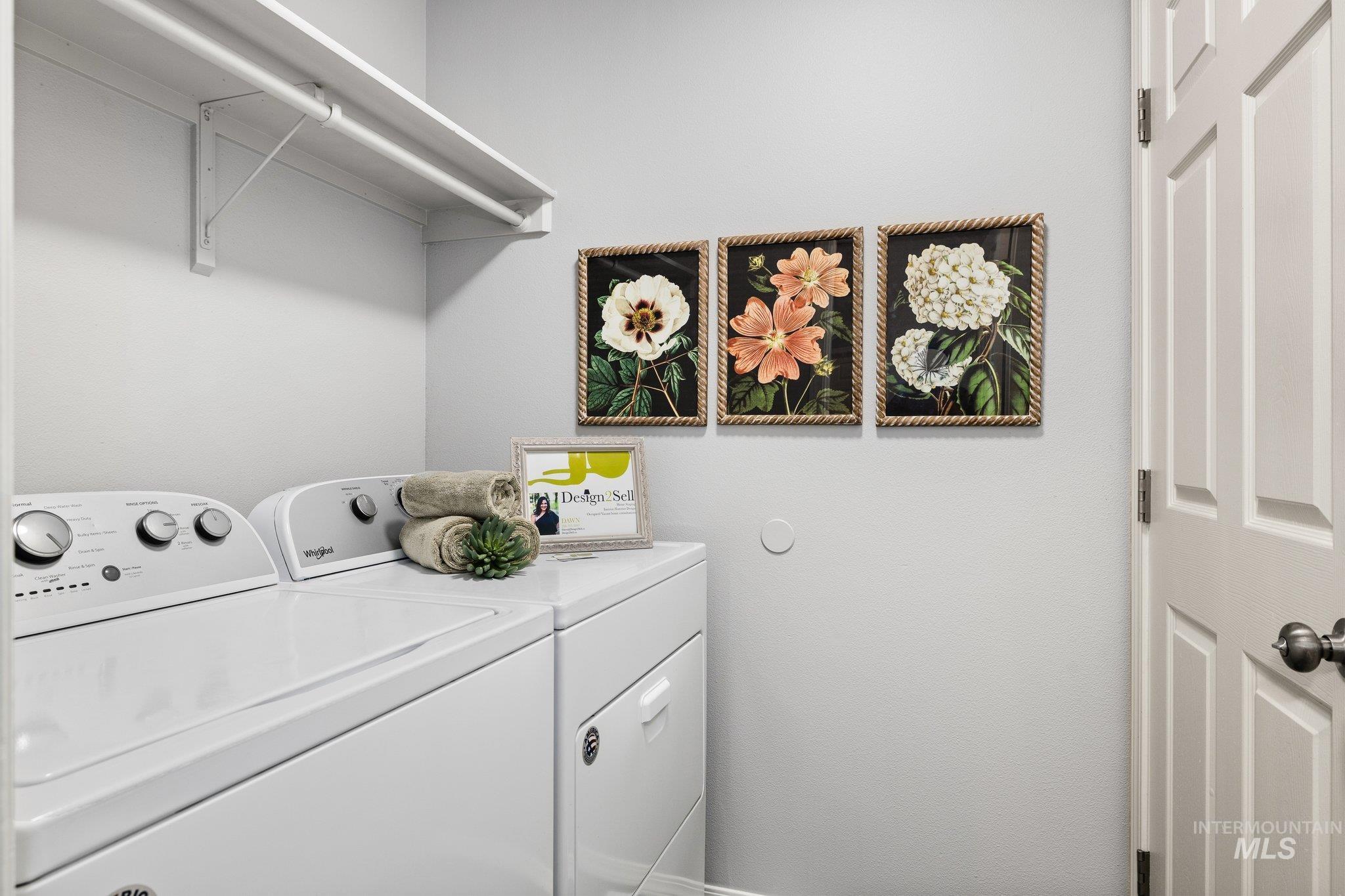 14250 Blue Ridge Street Caldwell, ID 83607 - Photo 27 of 33 Laundry area with washing machine and clothes dryer