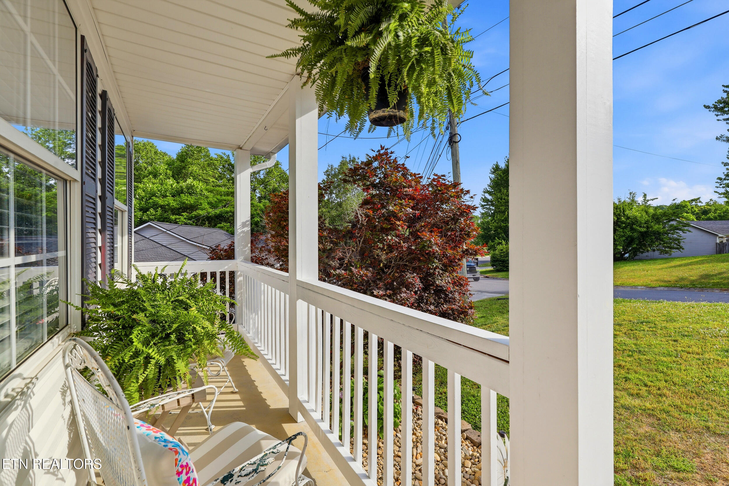 8258 Oak Terrace Lane Powell, TN 37849 - Photo 32 of 47 33_8258_oak_terrace_ln_0063