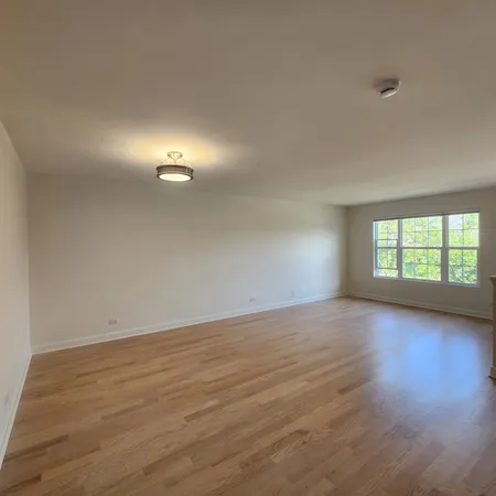 $2,850 | 1716 Windward Drive, Unit 1716, Pingree Grove, IL 60140