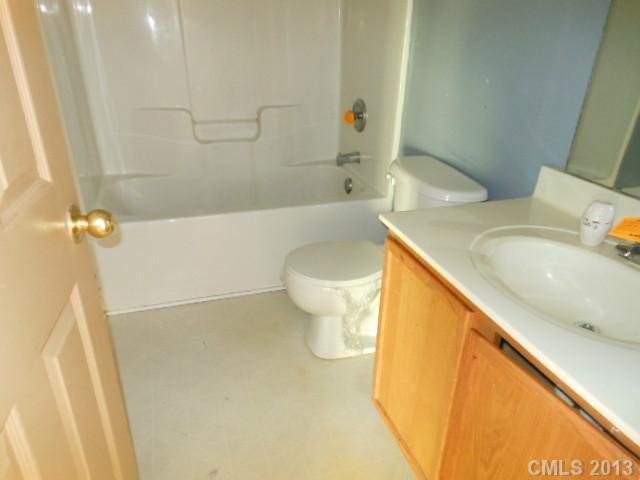 607 Overlook Road Lowell, NC 28098 - Photo 10 of 12 Gallery Image 10