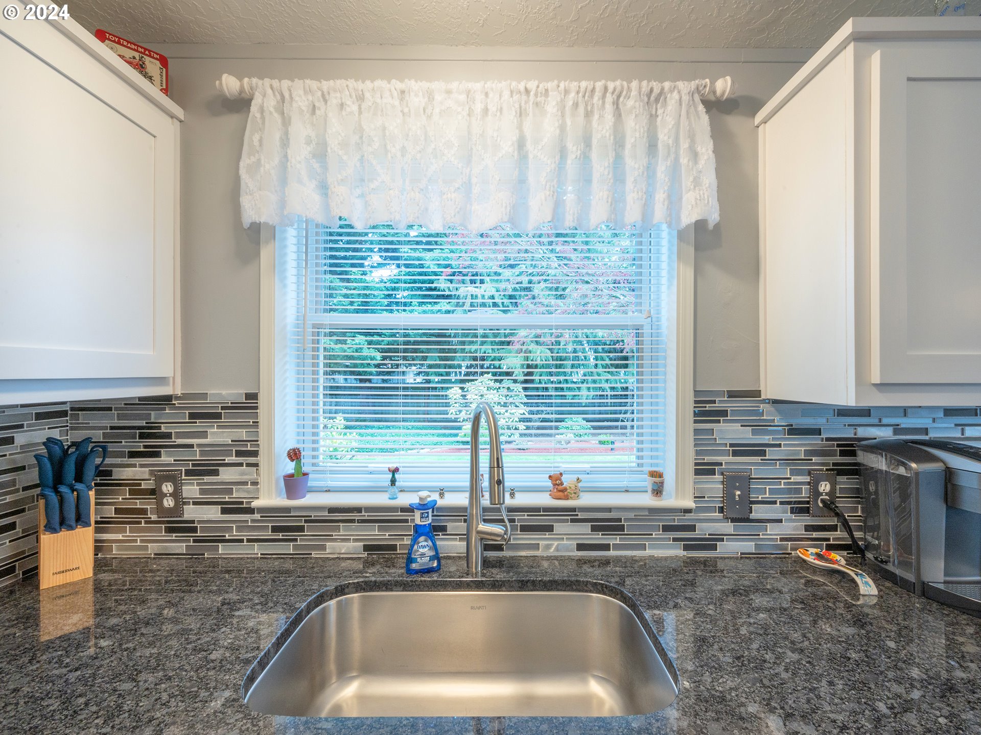 1653 Harbor Drive Springfield, OR 97477 - Photo 16 of 41 Gallery Image 16