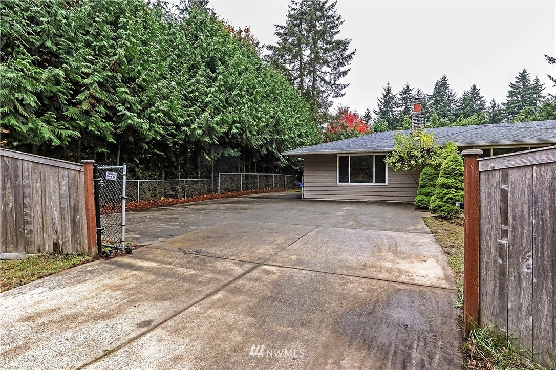 11338 Southeast Sedgwick Road Port Orchard, WA 98366 - Photo 2 of 19 Gallery Image 2