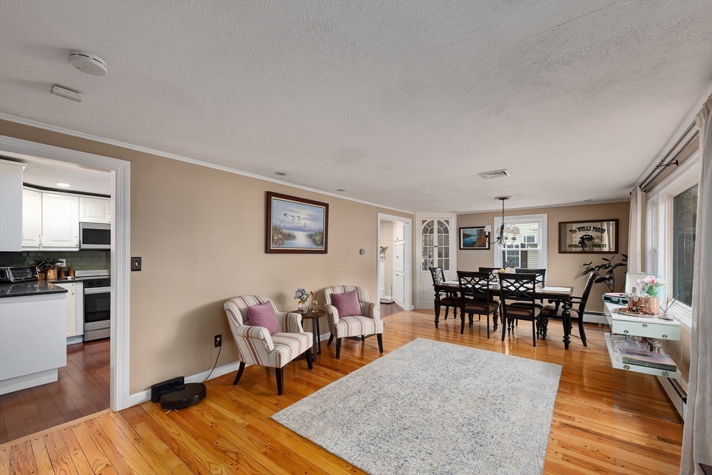 15 Palmer Road Beverly, MA 01915 - Photo 9 of 30 Gallery Image 9