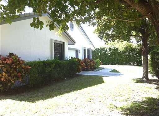 518 Northeast 48th Street Boca Raton, FL 33431 - Photo 4 of 15 20150609191245241338000000-o