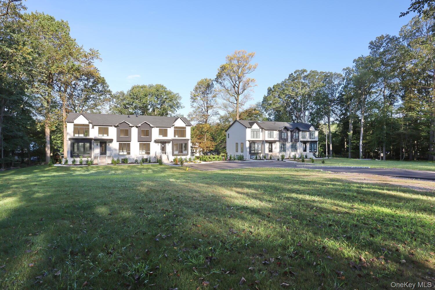 619 Union Road, Unit 202 Spring Valley, NY 10977 - Photo 6 of 6 View of green lawn