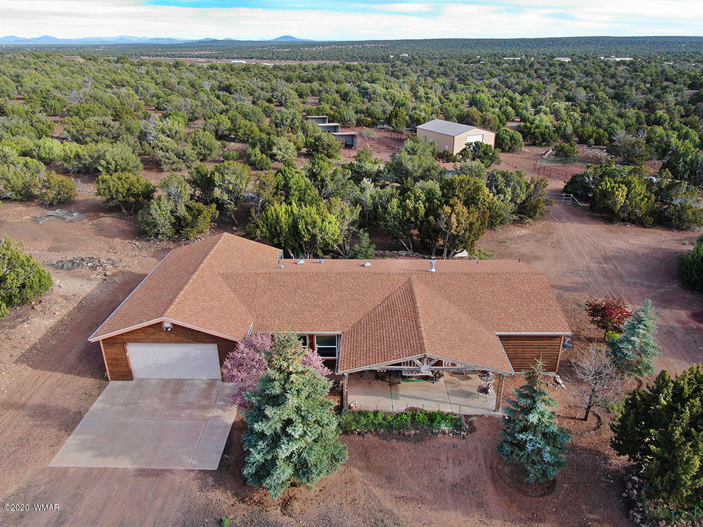 7949 Well Road Show Low, AZ 85901 - Photo 1 of 30 Gallery Image 1
