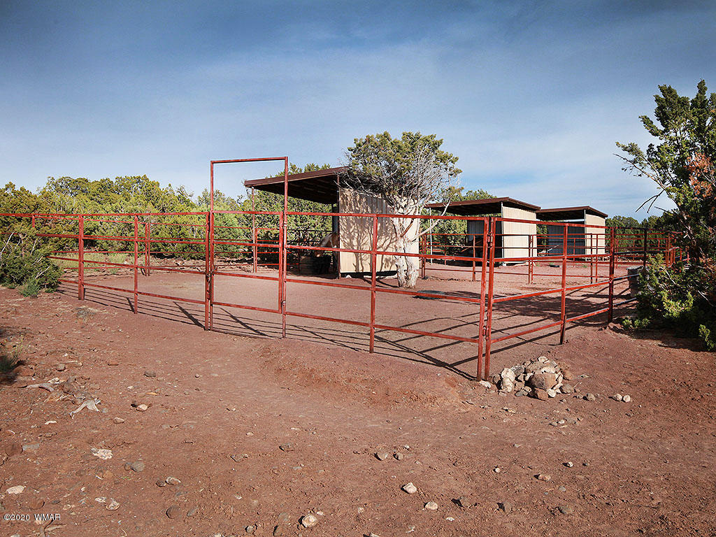 7949 Well Road Show Low, AZ 85901 - Photo 23 of 30 Gallery Image 23