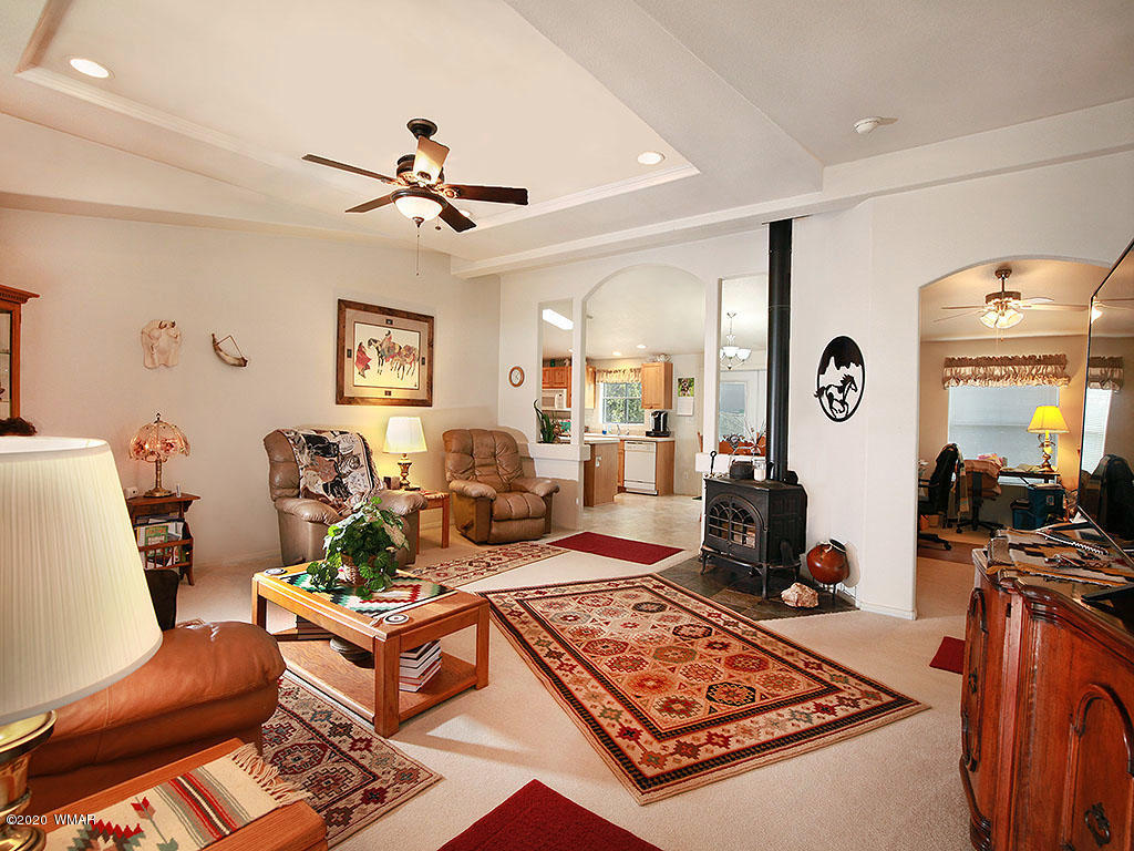 7949 Well Road Show Low, AZ 85901 - Photo 6 of 30 Gallery Image 6