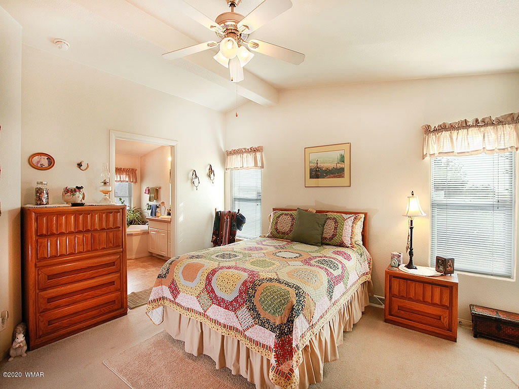 7949 Well Road Show Low, AZ 85901 - Photo 8 of 30 Gallery Image 8