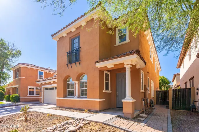 $575,000 | 1122 West Dawn Drive, Tempe, AZ 85284