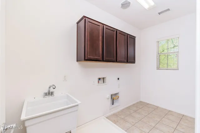 $575,000 | 1122 West Dawn Drive, Tempe, AZ 85284