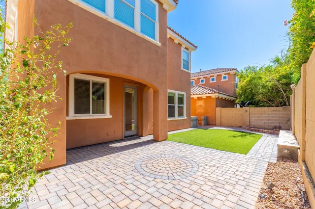 $575,000 | 1122 West Dawn Drive, Tempe, AZ 85284