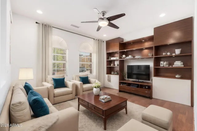 $575,000 | 1122 West Dawn Drive, Tempe, AZ 85284