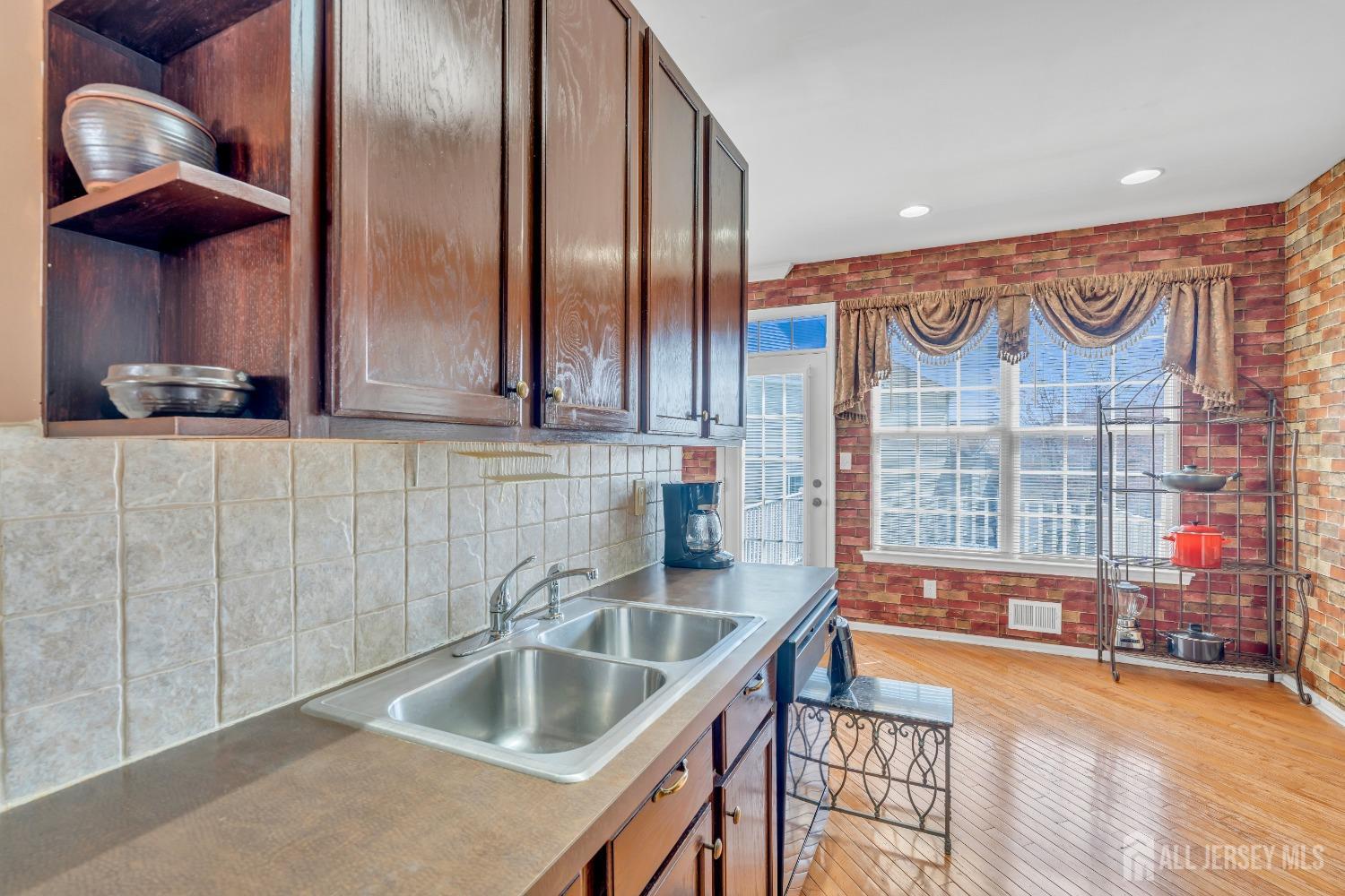 1 Kushnetki Road Parlin, NJ 08859 - Photo 11 of 28 Gallery Image 11