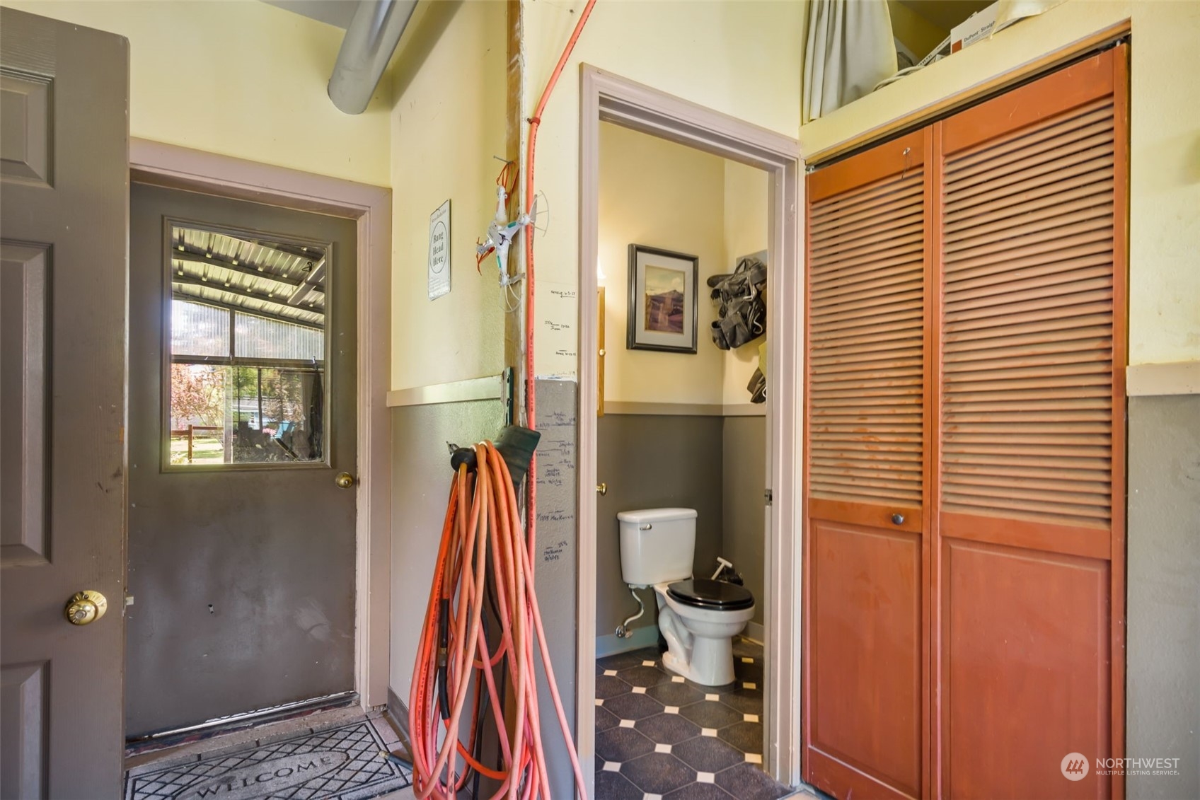 916 McLeod Road Bellingham, WA 98226 - Photo 28 of 40 a bathroom with a sink and a shower