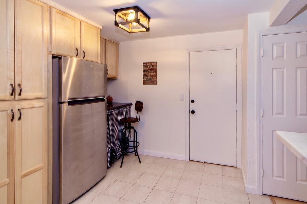 19 Erick Road, Unit 2B Mansfield, MA 02048 - Photo 4 of 12 Gallery Image 4