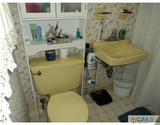 15 Academic Road East Brunswick, NJ 08816 - Photo 11 of 21 Gallery Image 11