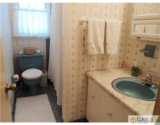 15 Academic Road East Brunswick, NJ 08816 - Photo 14 of 21 Gallery Image 14