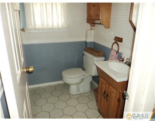 15 Academic Road East Brunswick, NJ 08816 - Photo 15 of 21 Gallery Image 15