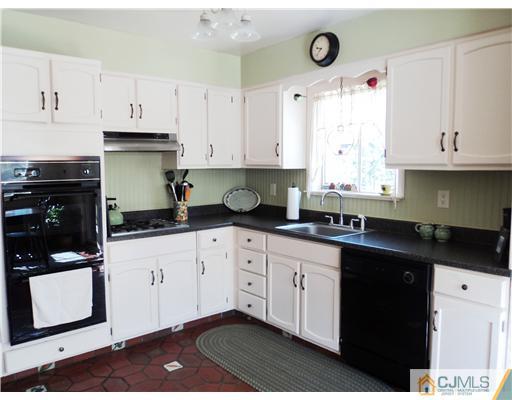 15 Academic Road East Brunswick, NJ 08816 - Photo 9 of 21 Gallery Image 9