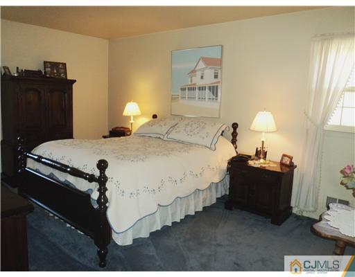 15 Academic Road East Brunswick, NJ 08816 - Photo 10 of 21 Gallery Image 10