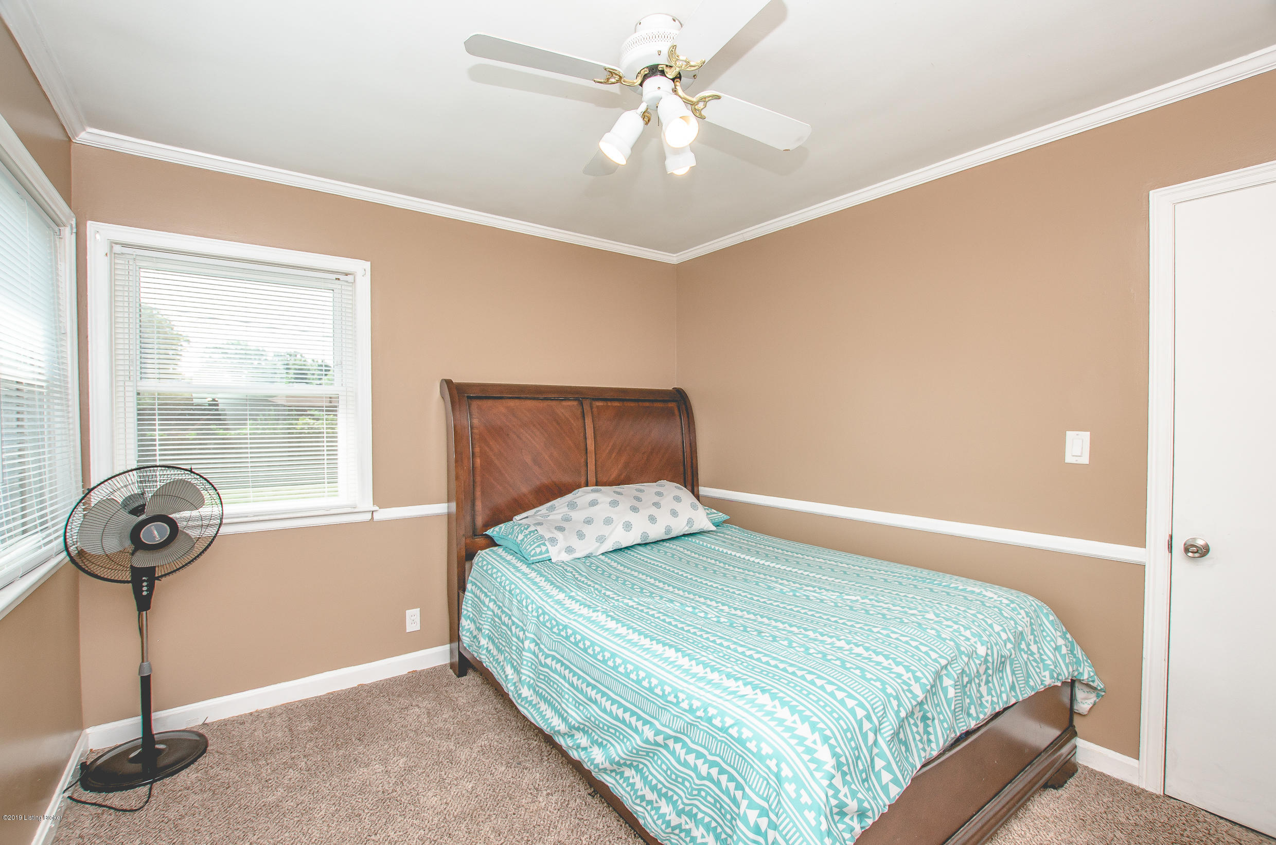 10109 Nanka Road Louisville, KY 40272 - Photo 14 of 32 10109 Nanka-14