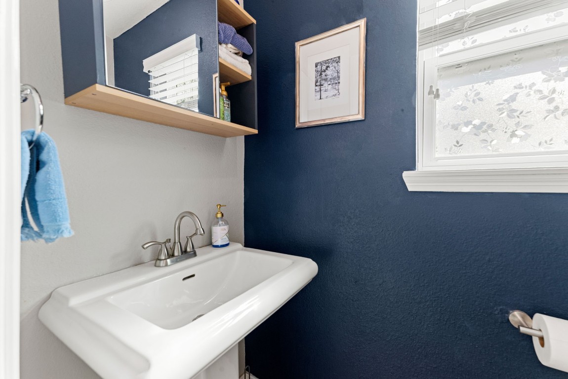 8207 Colonial Oaks Lane Spring, TX 77379 - Photo 19 of 43