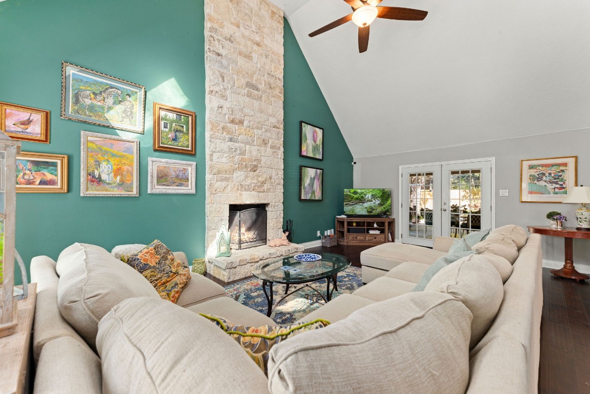 8207 Colonial Oaks Lane Spring, TX 77379 - Photo 9 of 43