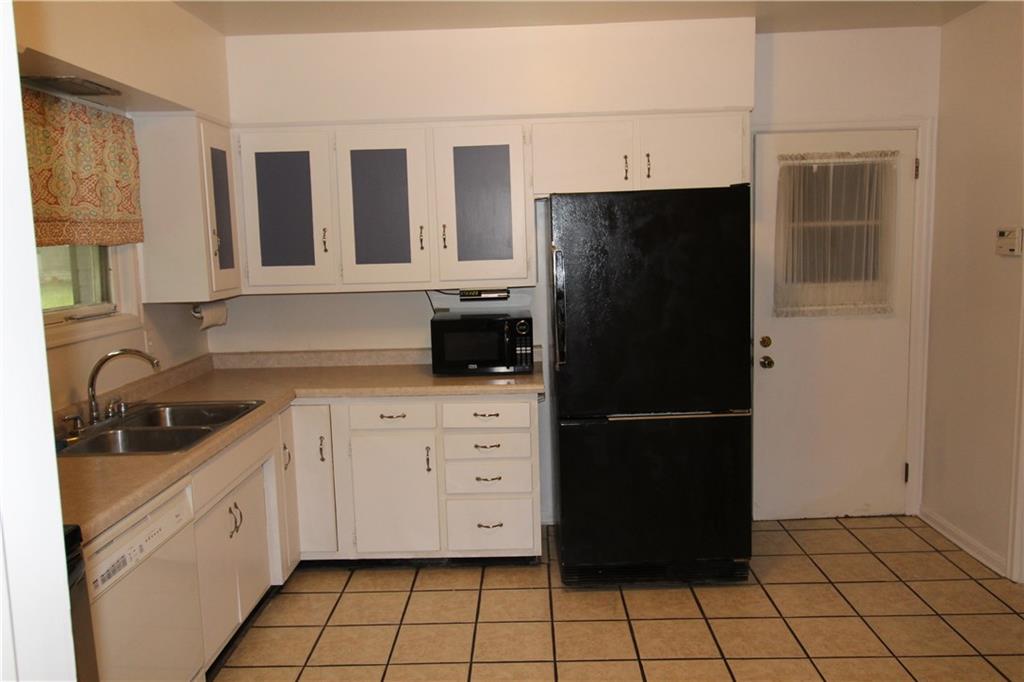 1200 Van Buskirk Road Anderson, IN 46011 - Photo 10 of 25 Gallery Image 10