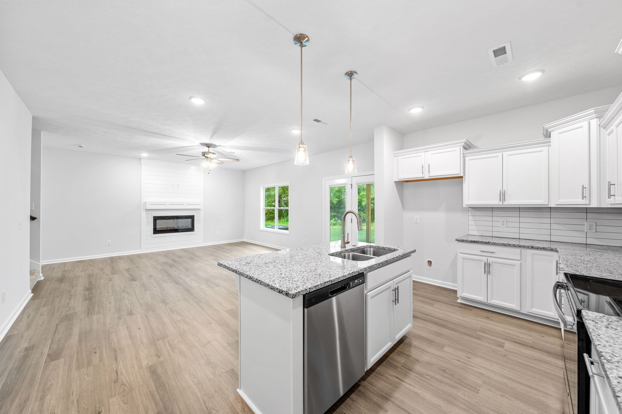 1196 Boulder Pass Road Clarksville, TN 37040 - Photo 12 of 38 Gallery Image 12