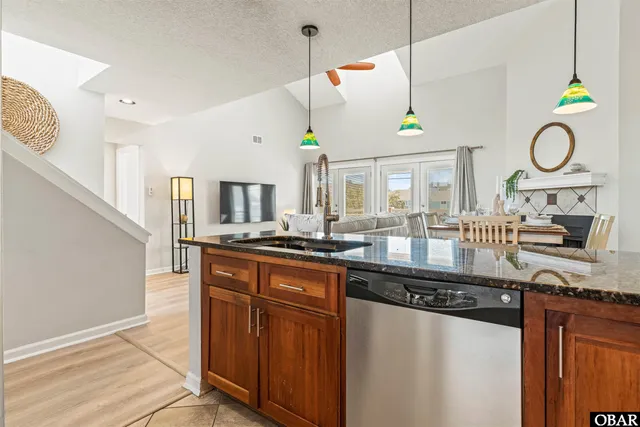 $584,999 | 522 Pirates Way, Unit 522D, Manteo, NC 27954