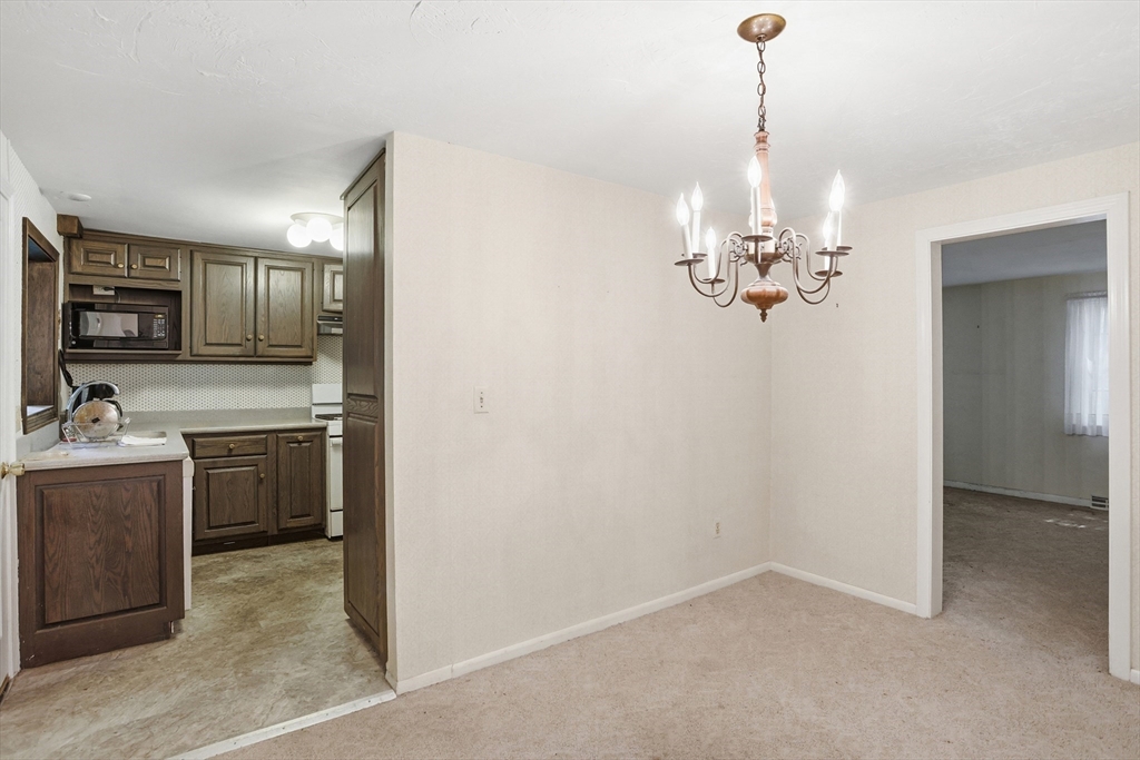 35 Quaboag Road Acton, MA 01720 - Photo 8 of 29