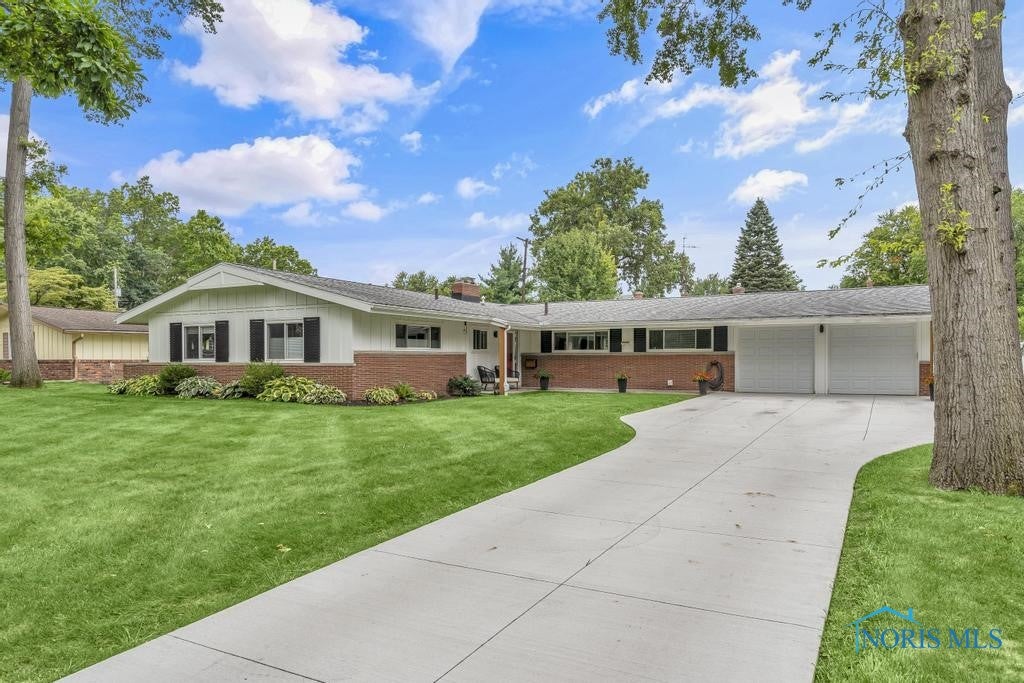 3847 Surrey Road Toledo, OH 43623 - Photo 3 of 42 3847 Surrey Dr.