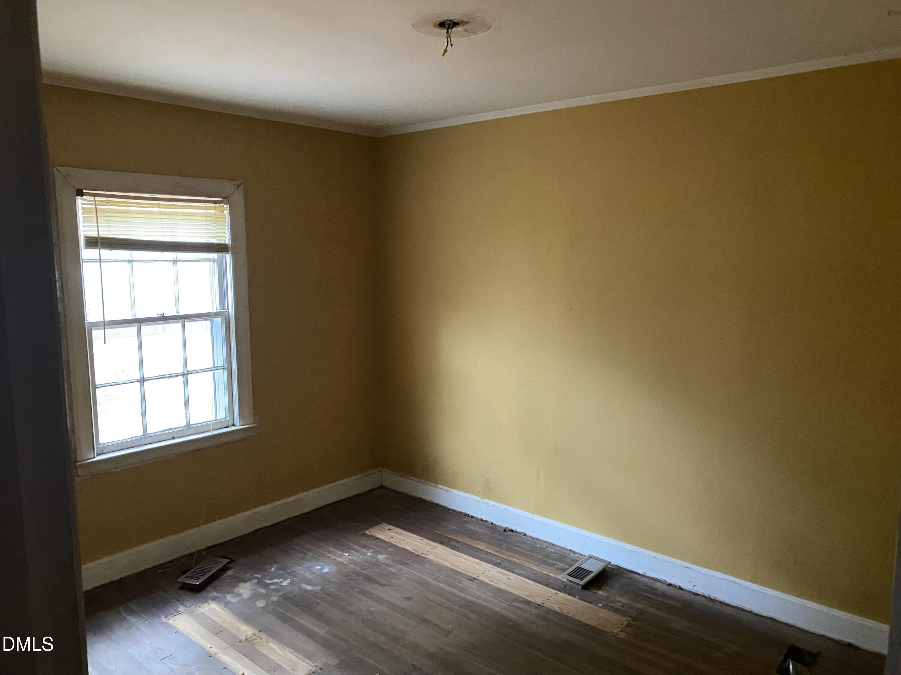 707 Old Oxford Road Durham, NC 27704 - Photo 7 of 10 BillsBedroom (1)