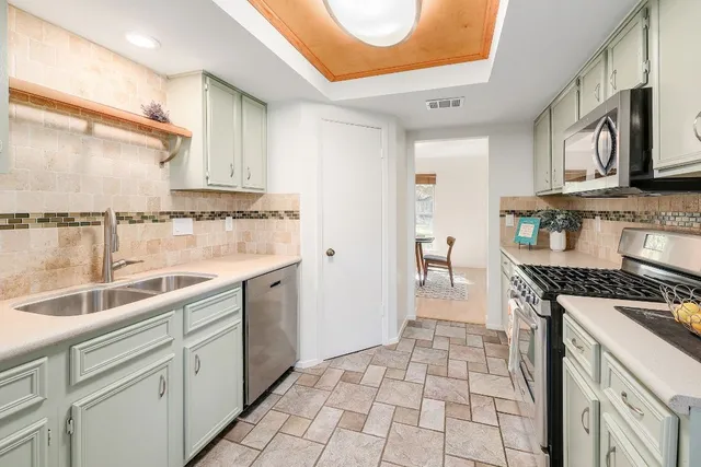 $535,000 | 1400 Doonesbury Drive, Austin, TX 78758