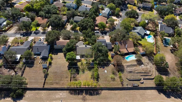 $535,000 | 1400 Doonesbury Drive, Austin, TX 78758