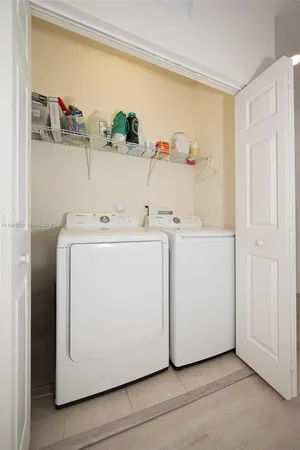 $549,999 | 3438 West 104th Terrace, Hialeah, FL 33018