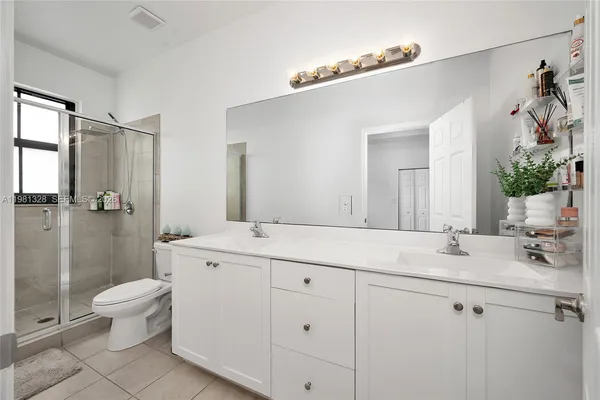 $549,999 | 3438 West 104th Terrace, Hialeah, FL 33018