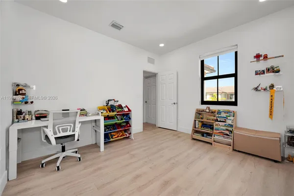 $549,999 | 3438 West 104th Terrace, Hialeah, FL 33018