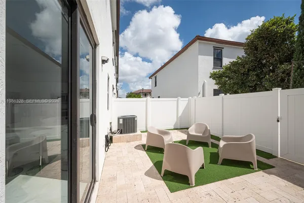 $549,999 | 3438 West 104th Terrace, Hialeah, FL 33018