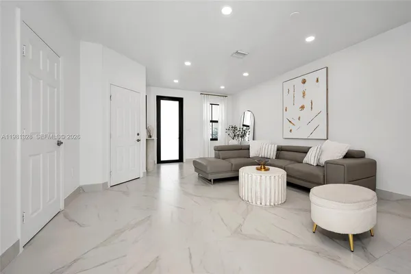 $549,999 | 3438 West 104th Terrace, Hialeah, FL 33018