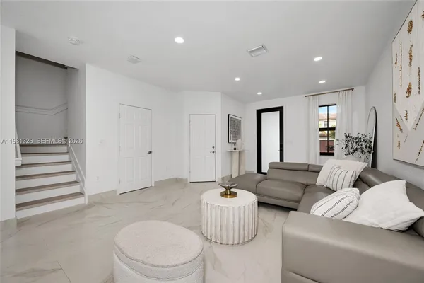 $549,999 | 3438 West 104th Terrace, Hialeah, FL 33018