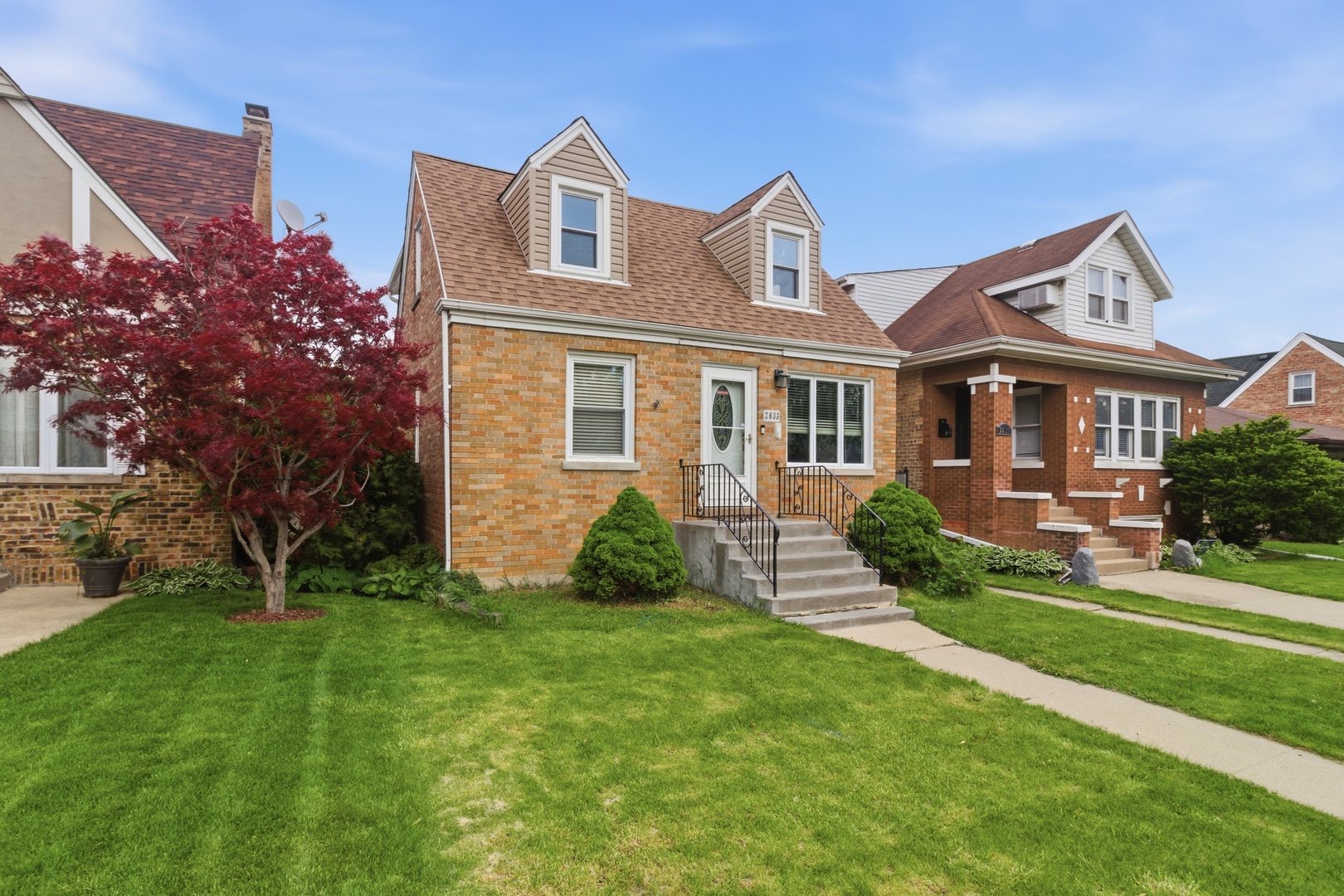 2633 North Rhodes Avenue River Grove, IL 60171 - Photo 2 of 22