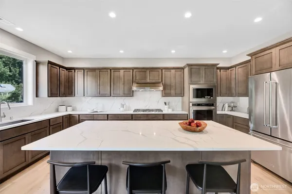 $1,405,880 | 4210 336th Avenue Northeast, Carnation, WA 98014