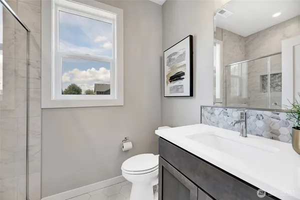 $1,405,880 | 4210 336th Avenue Northeast, Carnation, WA 98014