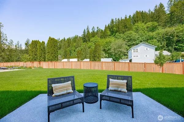 $1,405,880 | 4210 336th Avenue Northeast, Carnation, WA 98014